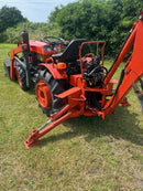 Kubota B7100 Digger / Loader Compact tractor