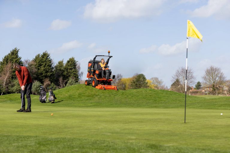 Kubota FC3-261 robust large area mower