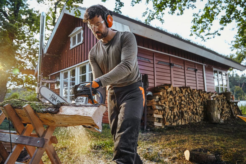 Stihl MS162 Chainsaw 12"