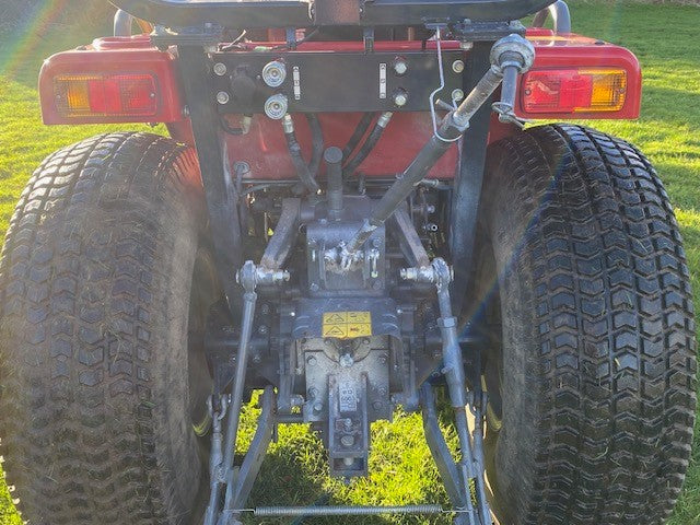 .Massey Ferguson 1532 Compact loader Tractor