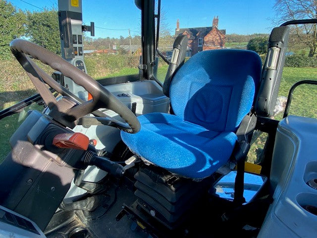 New Holland T5050  tractor , 95hp tractor fitted with Turf Tyres