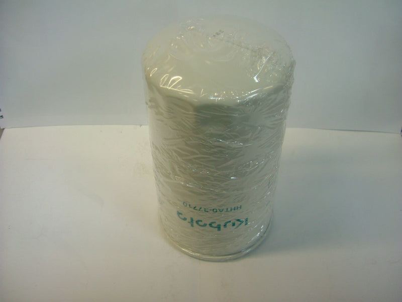 Kubota W21TSHTA10 / T0070-37710  Oil Filter ( TA040-37710 / HHTA0-37710 )