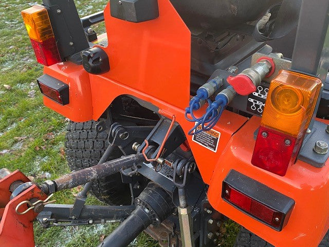 .Kubota BX2200 4wd Compact Tractor