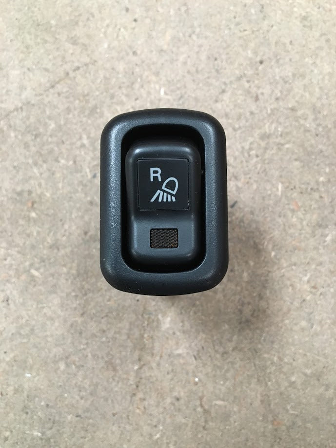 TD170-97201  Kubota Rear Work Light (L8333)