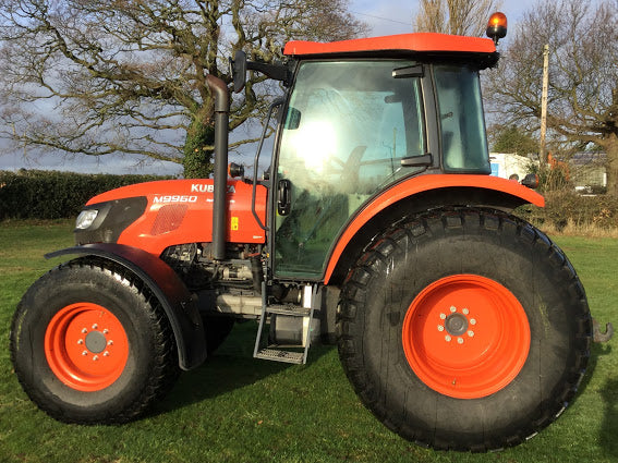 .Kubota M9960 100hp Turf Tractor