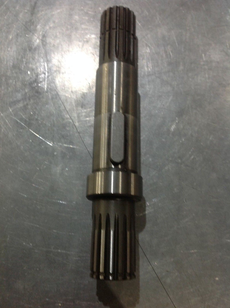 Kubota K5761-33502 Bevel Gear Shaft to fit RC54-24B and RC60-24B