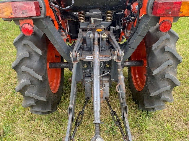 .Kubota B1410 Compact Tractor