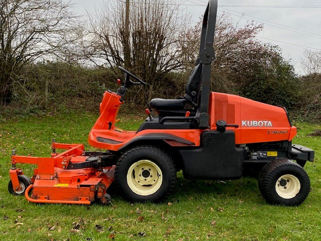 Kubota F3680 Mower For Sale  USED Kubota F3680 Outfront Mower Complete With 60" mowing Deck FOR SALE